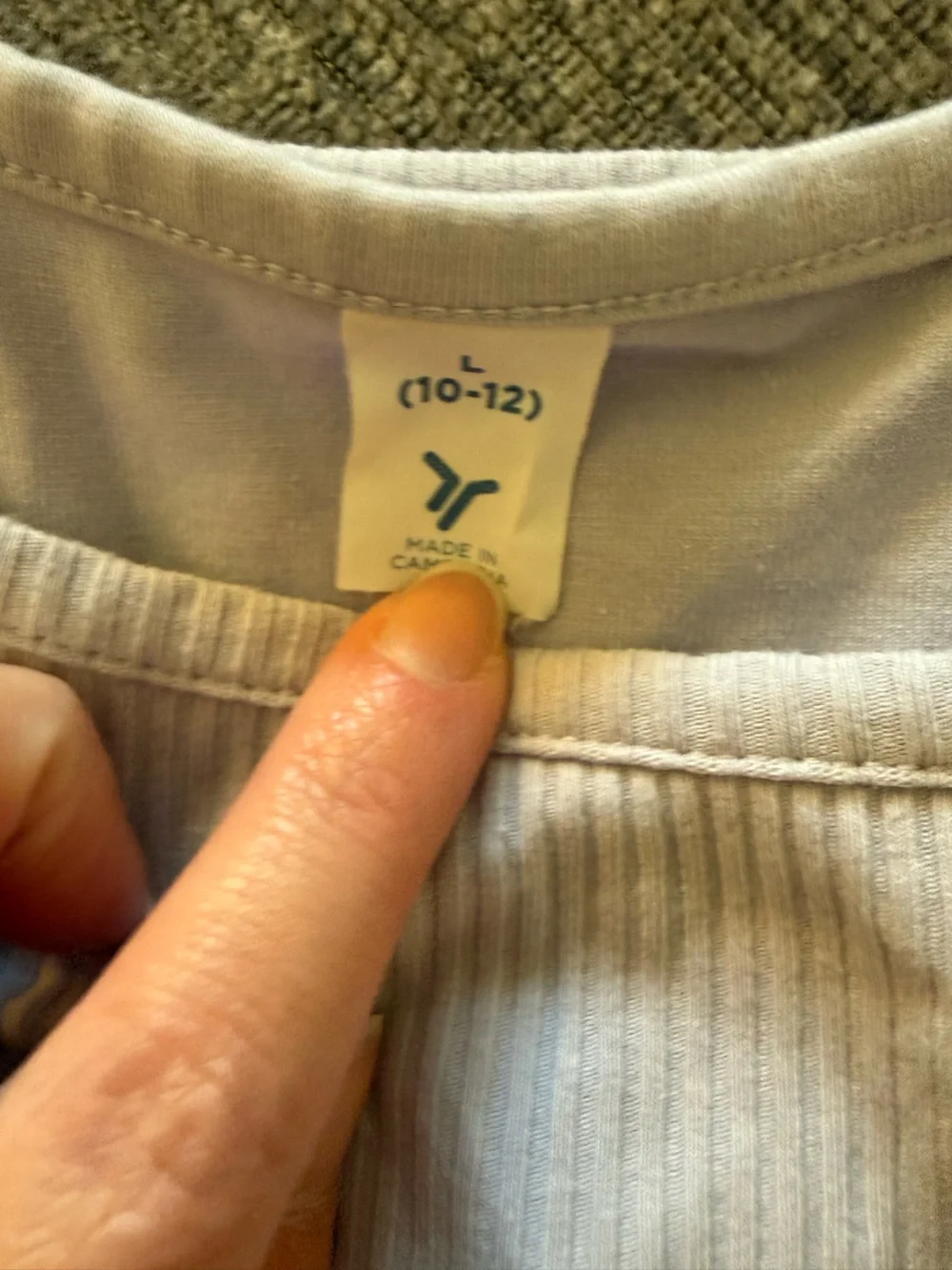 Old Navy girls shirt